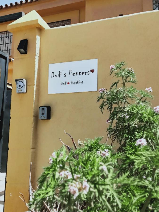 Dudi'S Peppers Acomodação com café da manhã Málaga Exterior foto